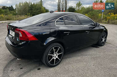 Седан Volvo S60 2012 в Ивано-Франковске