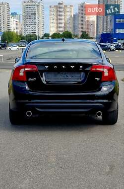Седан Volvo S60 2012 в Києві