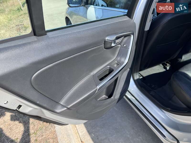 Седан Volvo S60 2013 в Николаеве фото 54 Седан Volvo S60 2013 в Николаеве