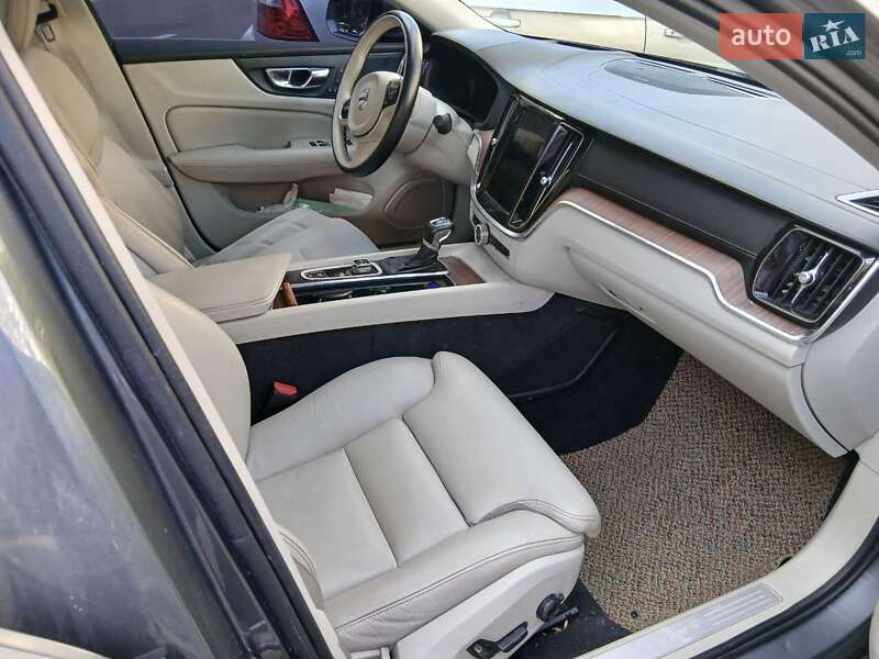 Седан Volvo S60 2018 в Києві