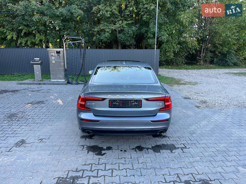 Седан Volvo S60 2019 в Івано-Франківську
