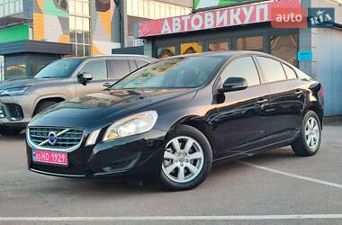 Седан Volvo S60 2012 в Києві