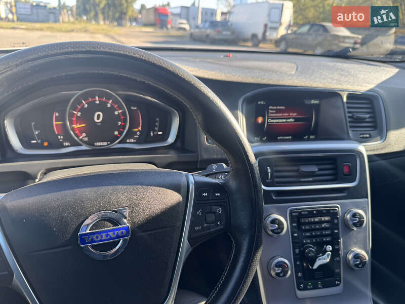 Седан Volvo S60 2016 в Киеве