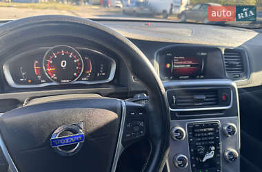 Седан Volvo S60 2016 в 