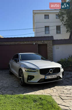 Седан Volvo S60 2023 в Одессе