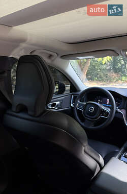 Седан Volvo S60 2023 в 