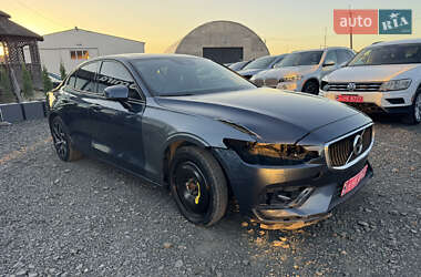 Седан Volvo S60 2020 в 