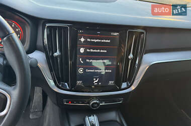 Седан Volvo S60 2020 в 