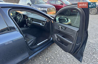 Седан Volvo S60 2020 в 