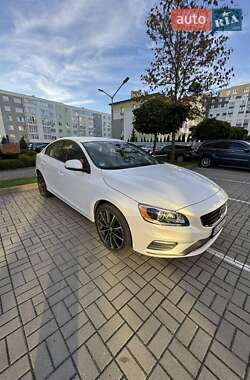 Седан Volvo S60 2016 в 