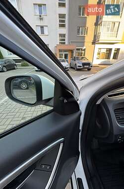 Седан Volvo S60 2016 в 