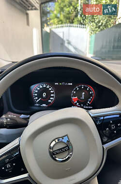 Седан Volvo S60 2020 в 