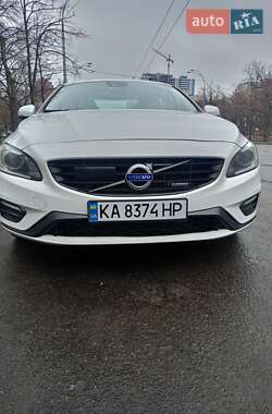 Седан Volvo S60 2014 в 