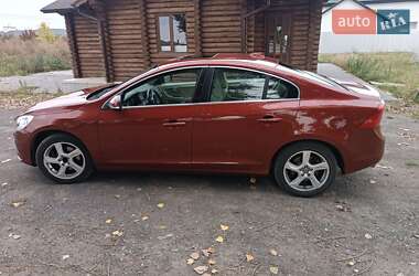 Седан Volvo S60 2011 в 