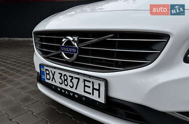 Седан Volvo S60 2015 в 