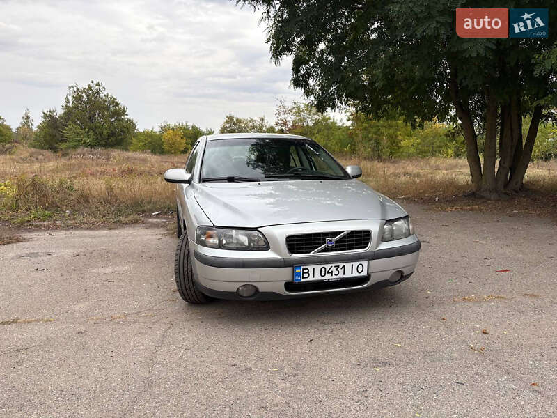 Седан Volvo S60 2002 в Лубнах