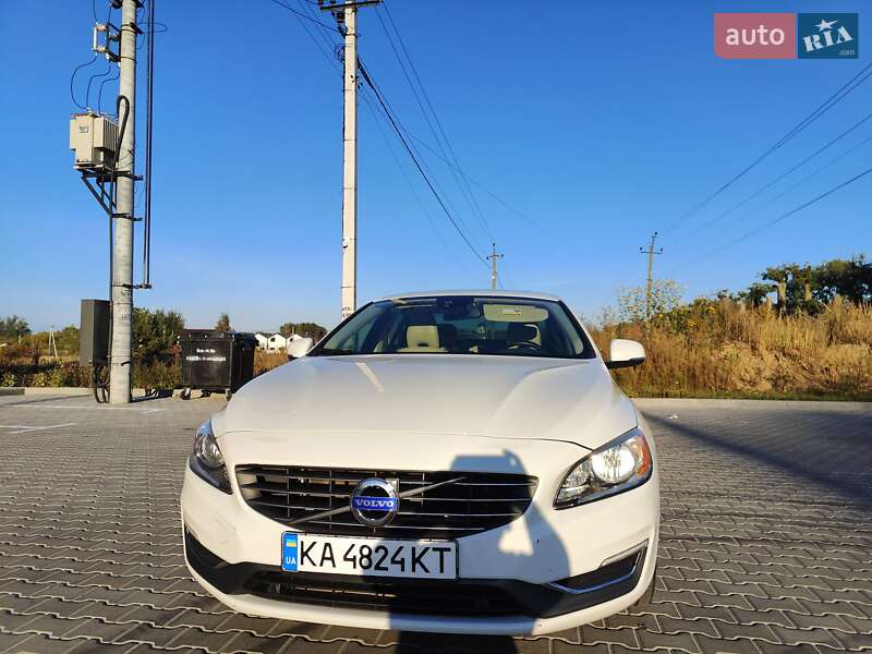 Седан Volvo S60 2013 в Киеве фото 3 Седан Volvo S60 2013 в Киеве