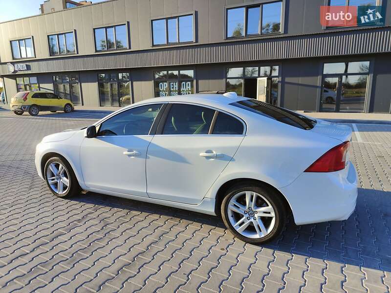 Седан Volvo S60 2013 в Киеве фото 7 Седан Volvo S60 2013 в Киеве