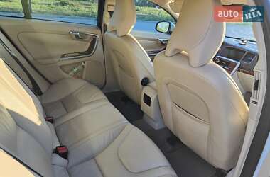 Седан Volvo S60 2013 в 