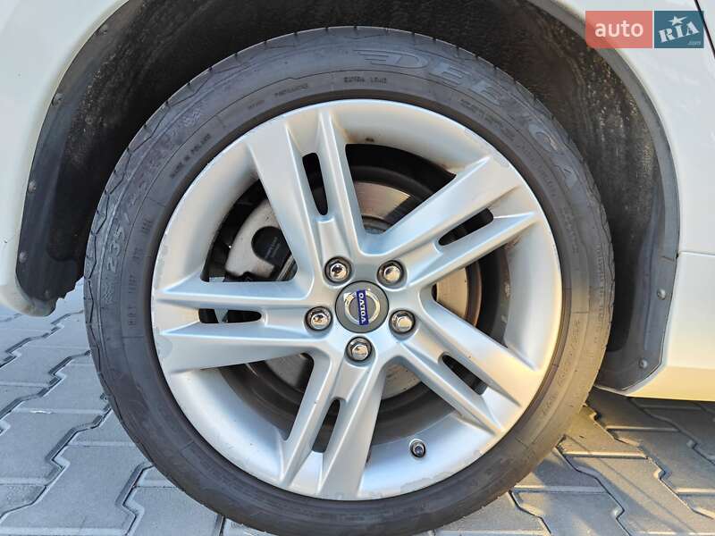 Седан Volvo S60 2013 в Киеве фото 20 Седан Volvo S60 2013 в Киеве