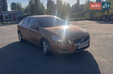Седан Volvo S60 2011 в Киеве