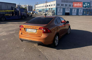 Седан Volvo S60 2011 в 
