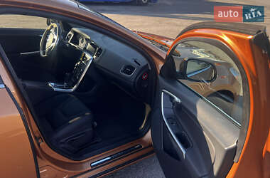 Седан Volvo S60 2011 в 