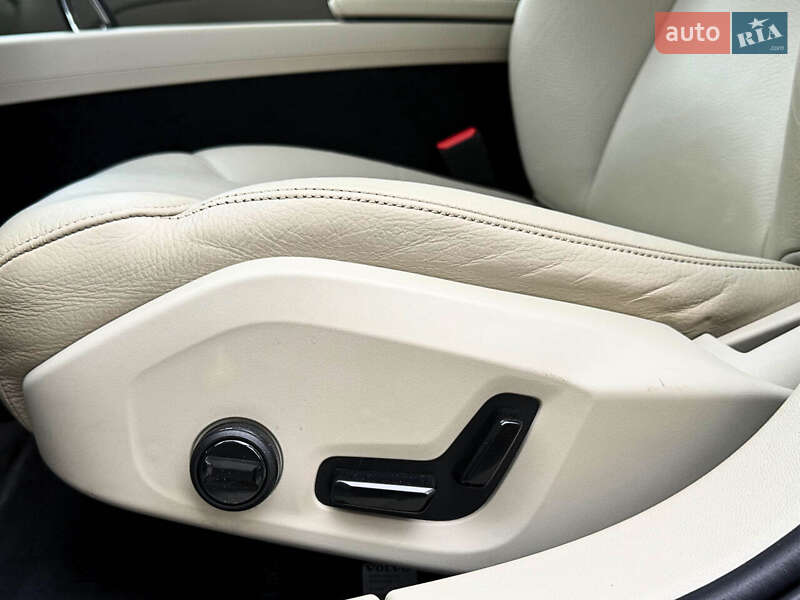 Седан Volvo S60 2024 в Киеве