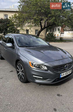 Седан Volvo S60 2016 в Харкові
