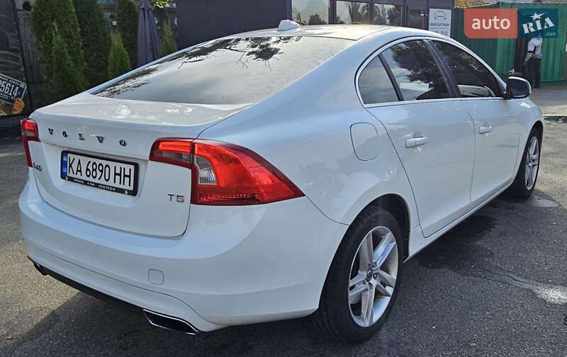 Седан Volvo S60 2013 в Киеве фото 4 Седан Volvo S60 2013 в Киеве