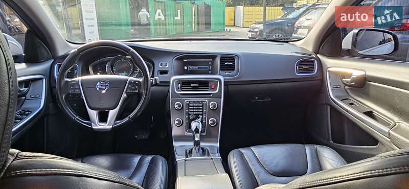 Седан Volvo S60 2013 в Киеве фото 14 Седан Volvo S60 2013 в Киеве