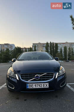 Седан Volvo S60 2012 в Николаеве