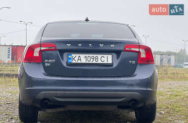 Седан Volvo S60 2011 в 