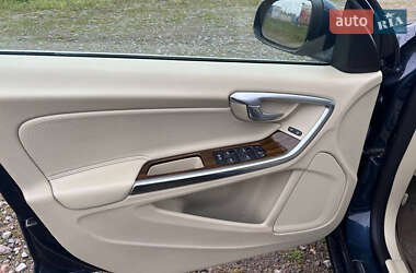 Седан Volvo S60 2011 в 