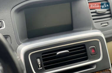 Седан Volvo S60 2011 в 