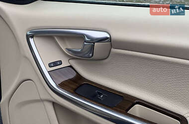 Седан Volvo S60 2011 в 