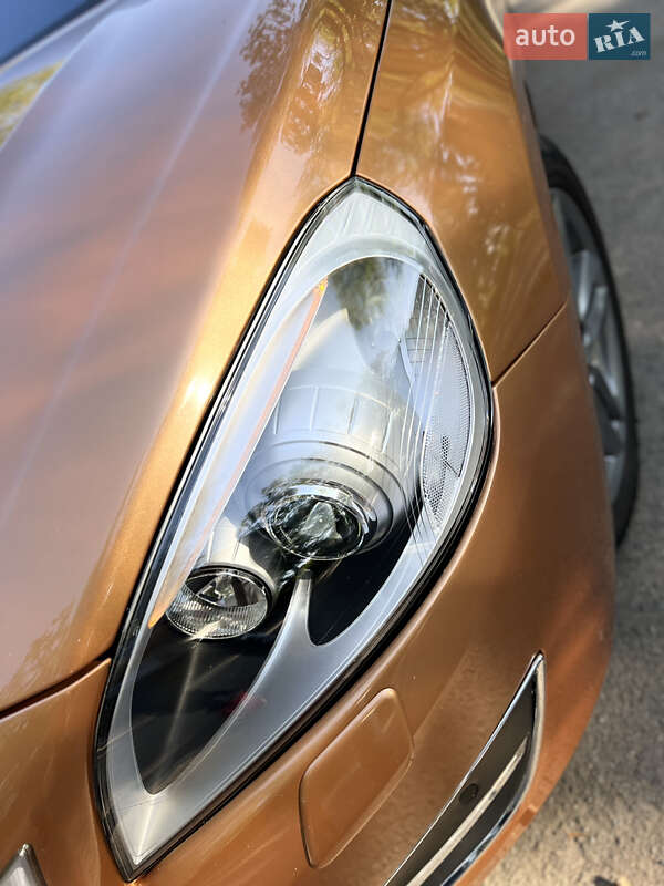 Седан Volvo S60 2012 в Кривому Розі