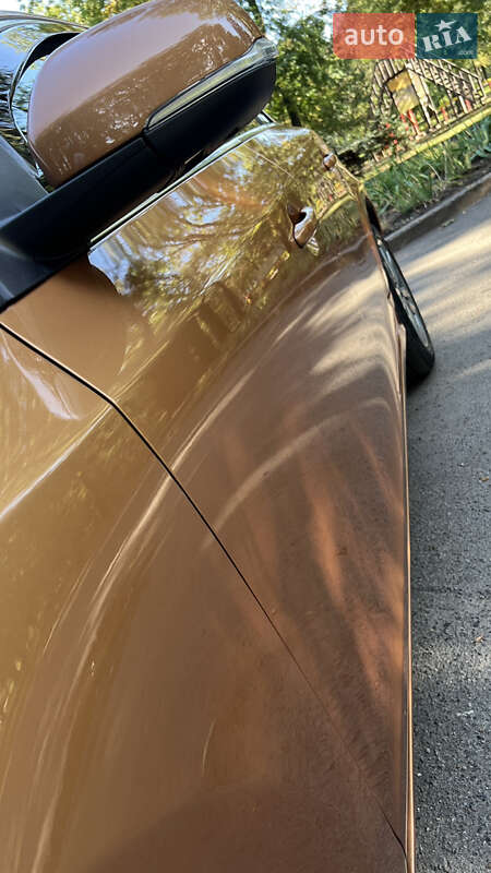 Седан Volvo S60 2012 в Кривому Розі