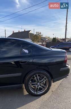 Седан Volvo S60 2004 в 