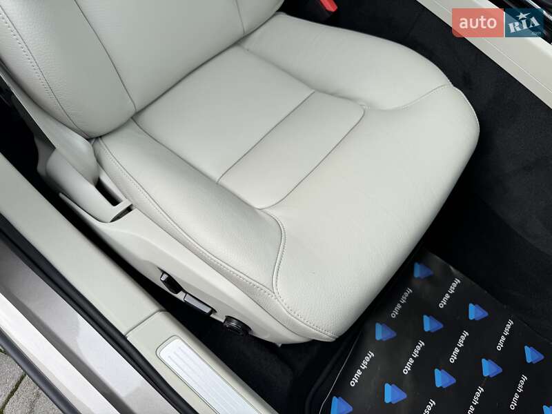 Седан Volvo S60 2019 в Ровно