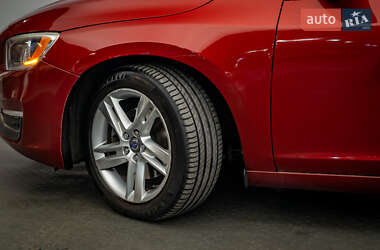 Седан Volvo S60 2014 в 