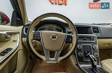Седан Volvo S60 2014 в 