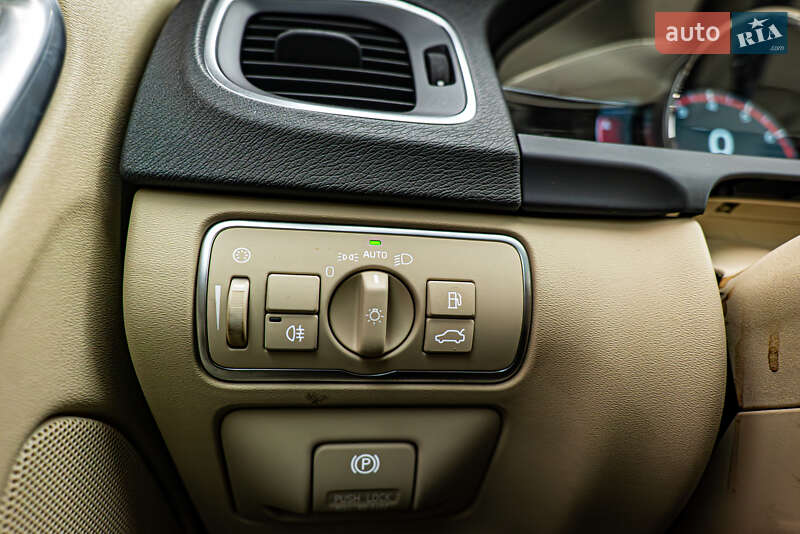 Седан Volvo S60 2014 в Киеве фото 15 Седан Volvo S60 2014 в Киеве