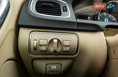 Седан Volvo S60 2014 в 