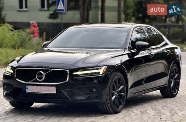 Седан Volvo S60 2021 в 