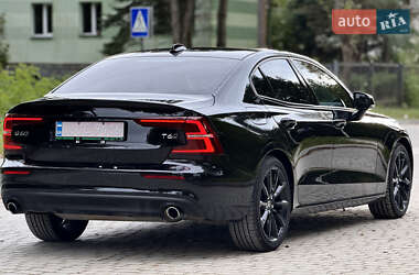 Седан Volvo S60 2021 в 