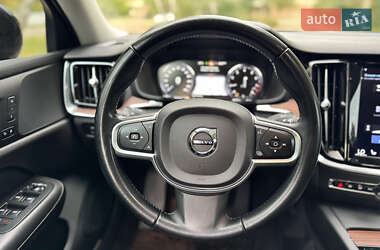 Седан Volvo S60 2021 в 