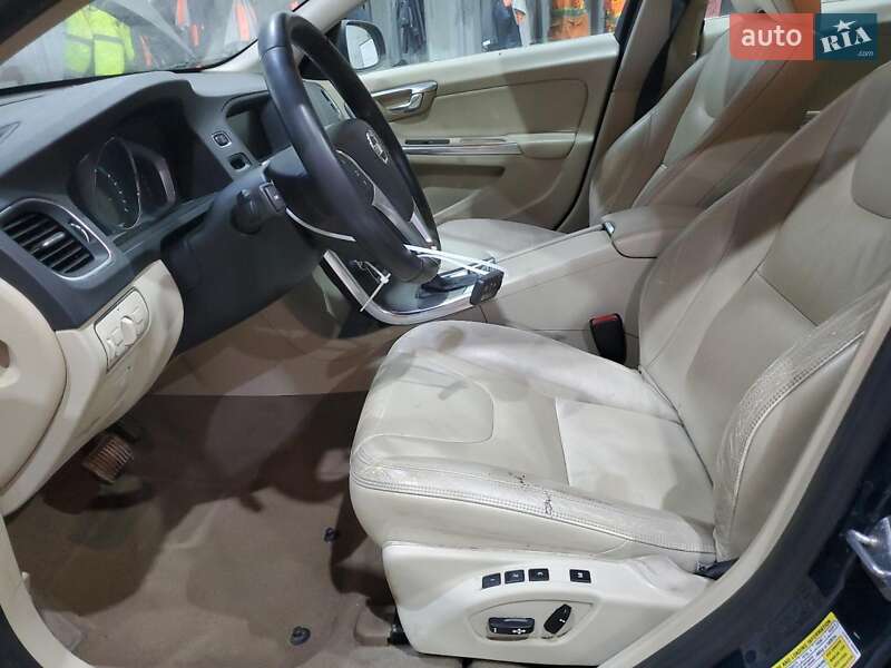 Седан Volvo S60 2014 в Черкассах