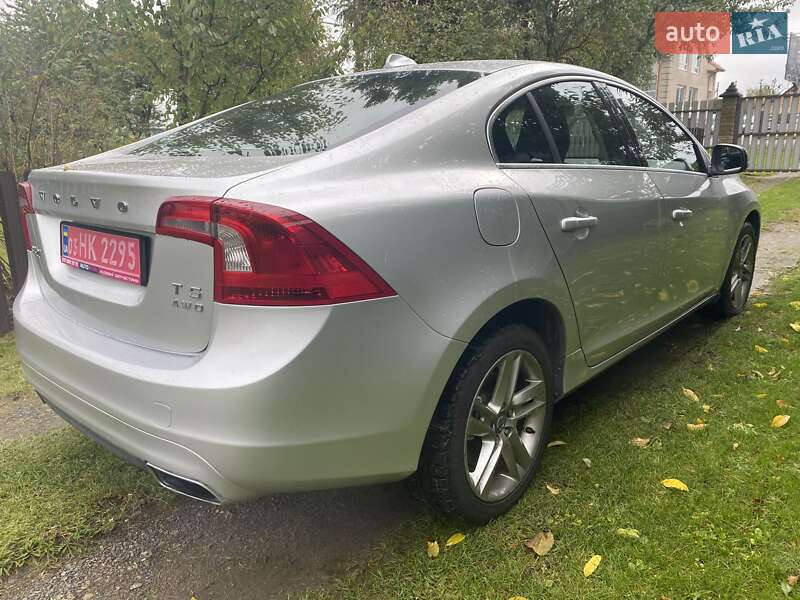 Седан Volvo S60 2013 в Луцке