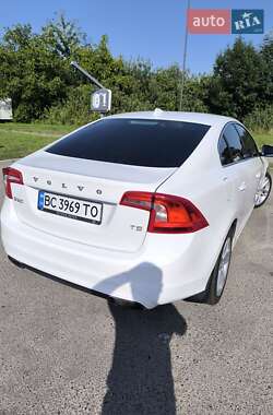 Седан Volvo S60 2014 в 